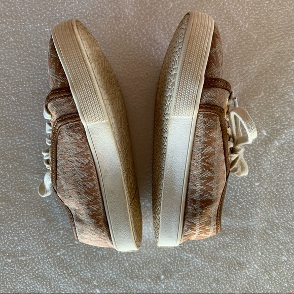 Michael Kors Sneakers - Picture 4 of 11